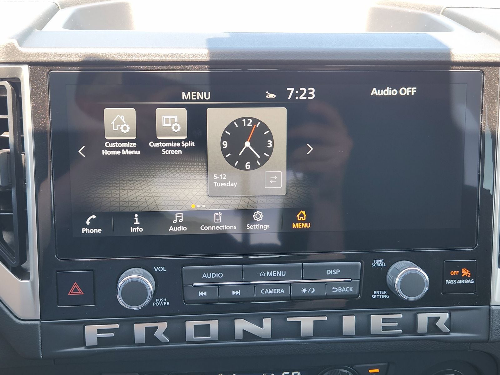 2026 Nissan Frontier SV