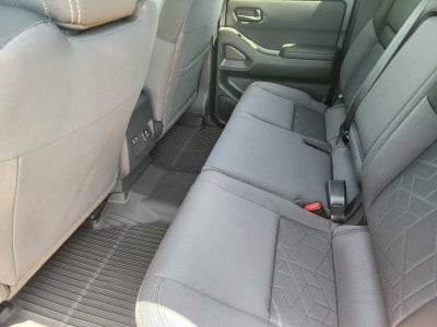 2026 Nissan Frontier Dark Armor