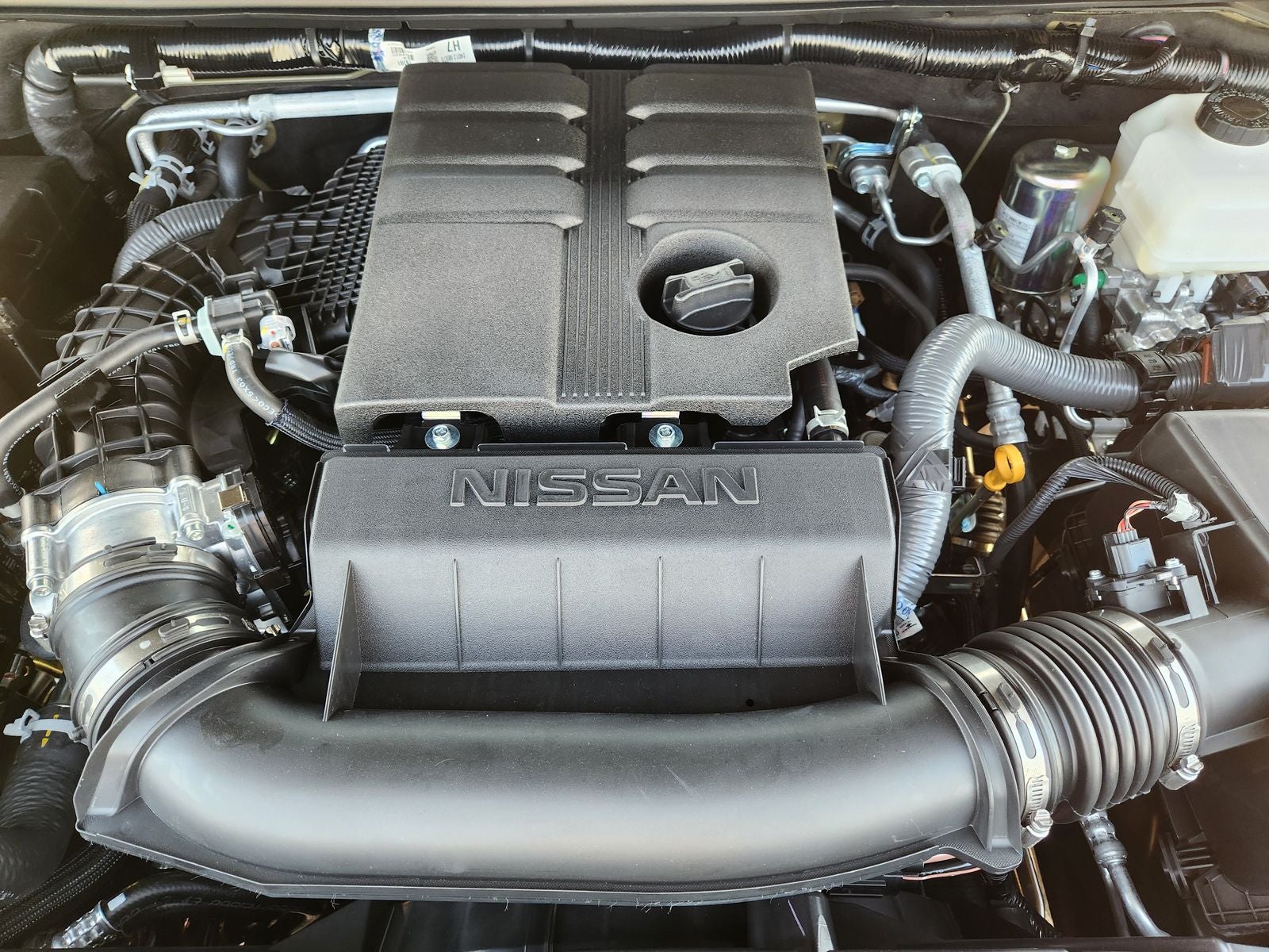 2026 Nissan Frontier Dark Armor