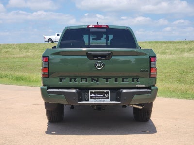 2026 Nissan Frontier Dark Armor