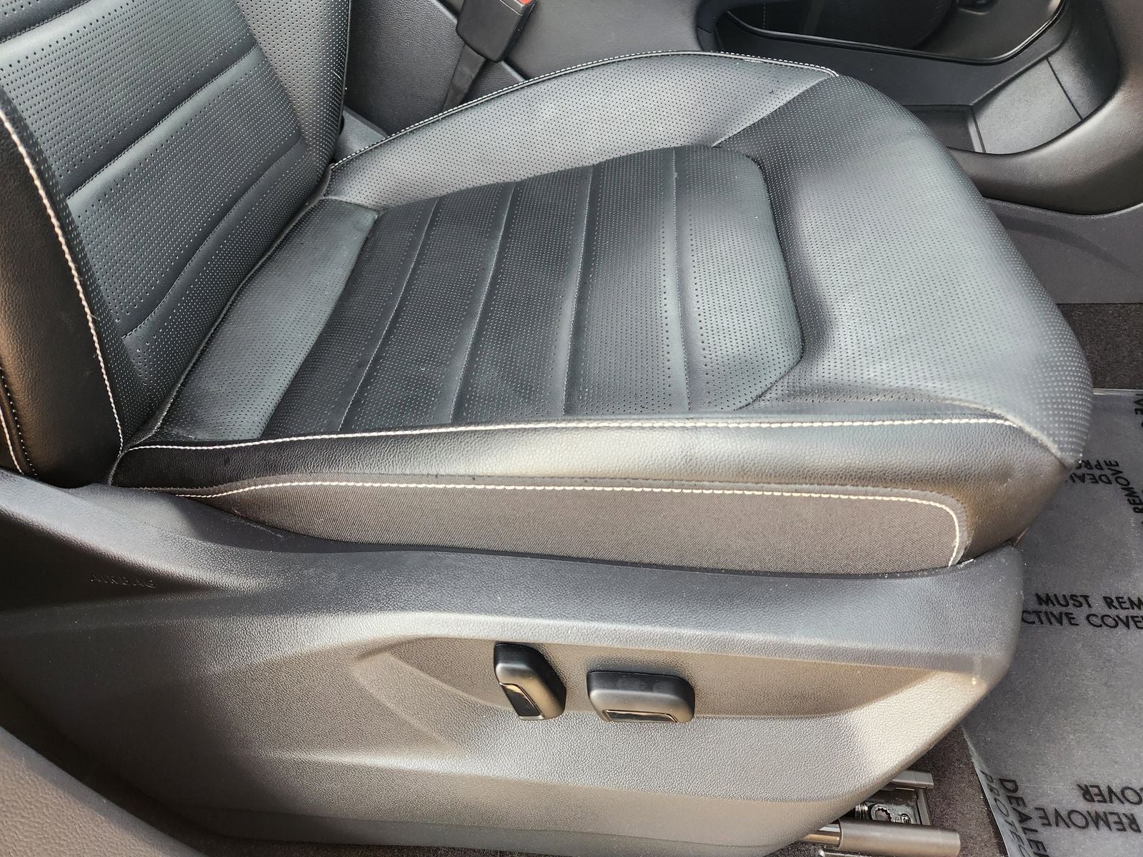 2025 Volkswagen Atlas Cross Sport 2.0T SEL R-Line Black