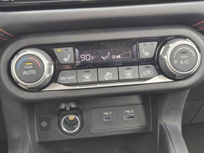 2025 Nissan Versa 1.6 SR