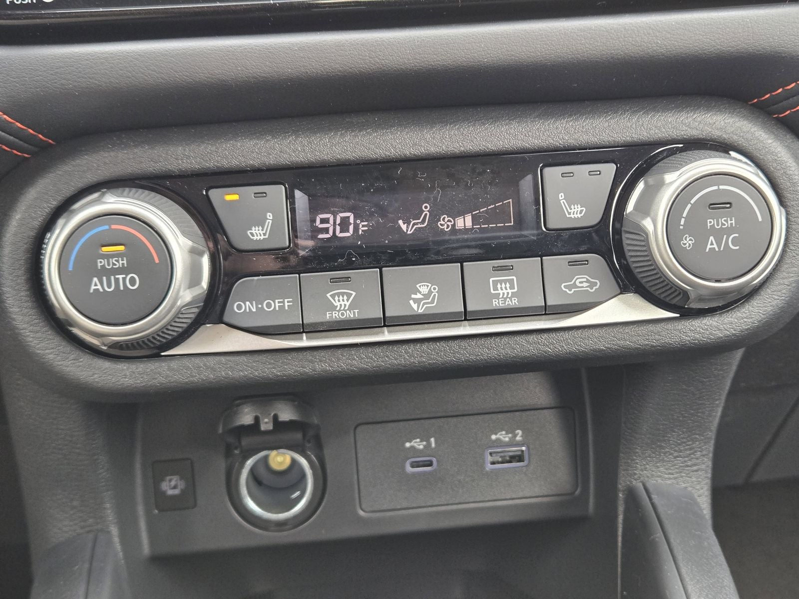 2025 Nissan Versa 1.6 SR