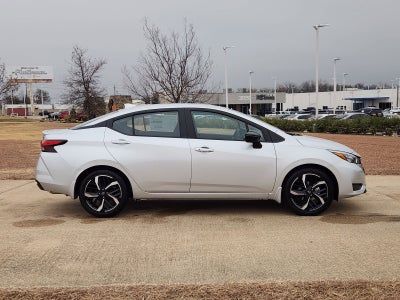 2025 Nissan Versa 1.6 SR