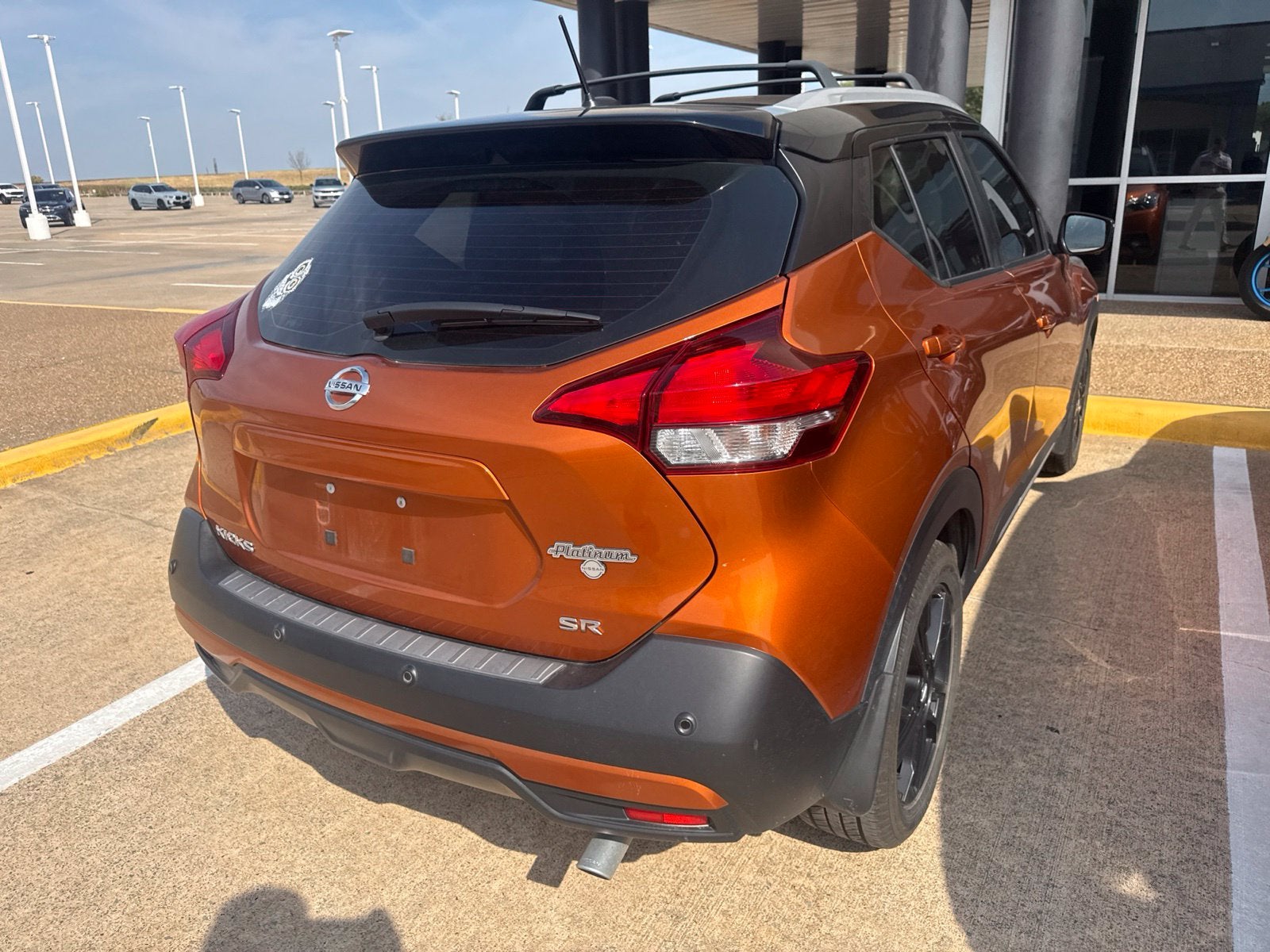 2020 Nissan Kicks SR
