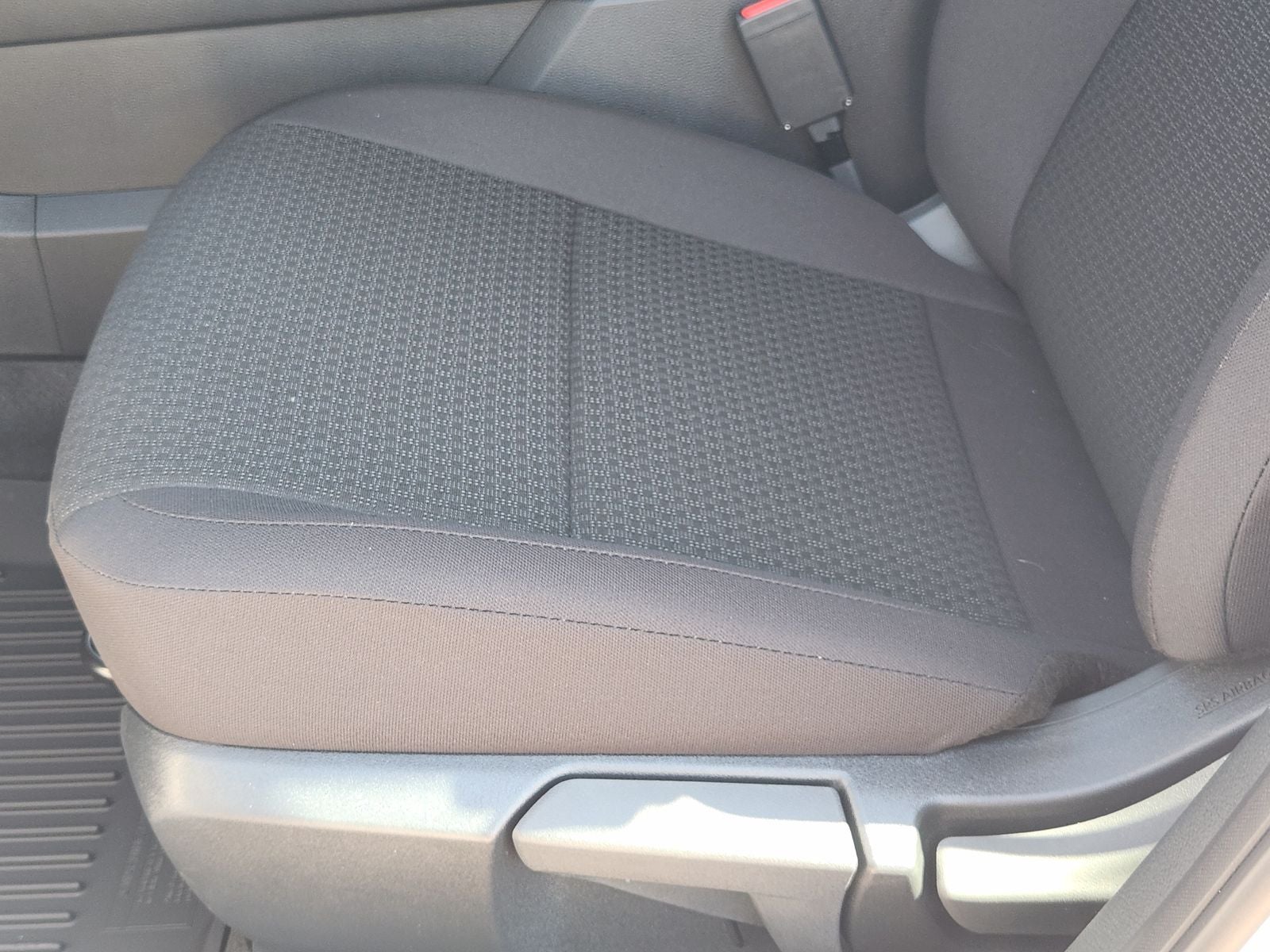 2027 Nissan Kicks S
