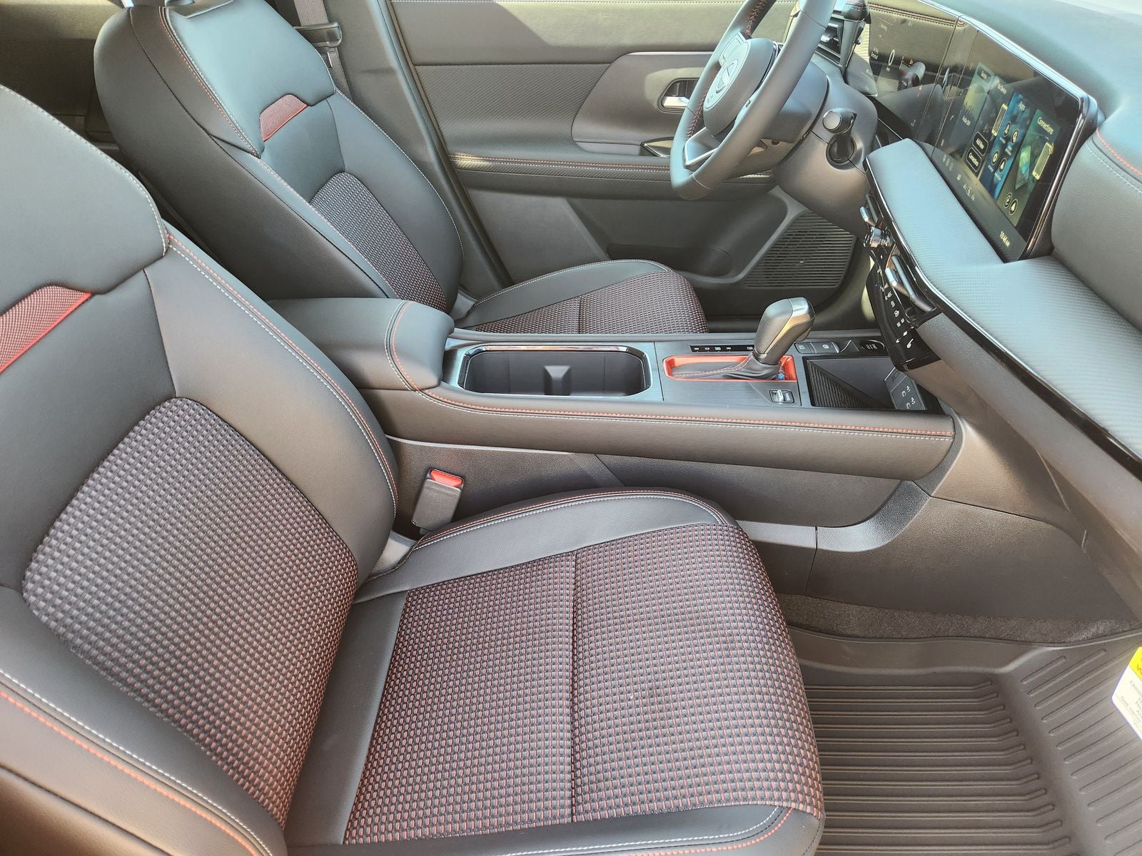2027 Nissan Kicks SR