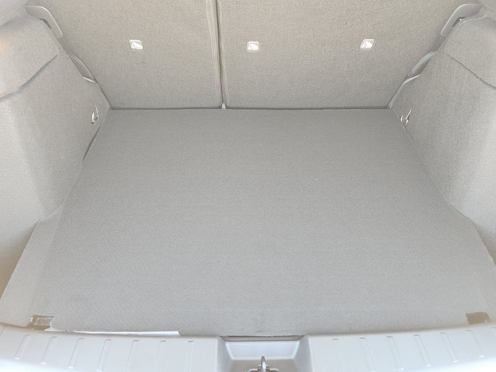 2027 Nissan Kicks SR