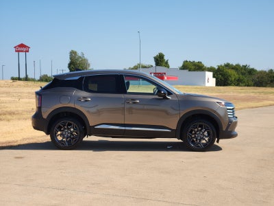 2027 Nissan Kicks SR