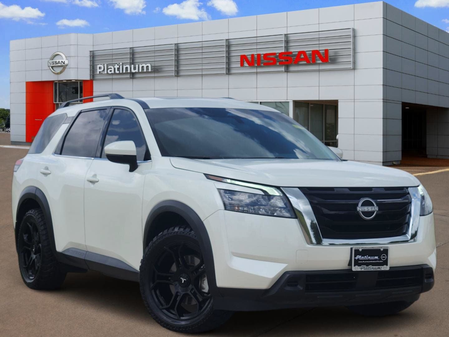 2024 Nissan Pathfinder| Nissan Dealership Denison TX| Platinum