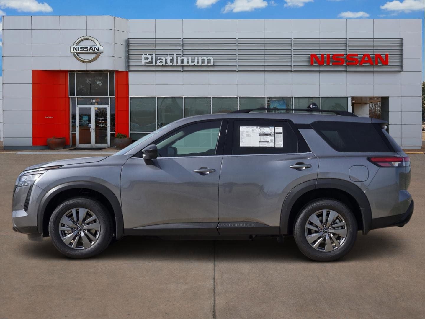 2026 Nissan Pathfinder SV