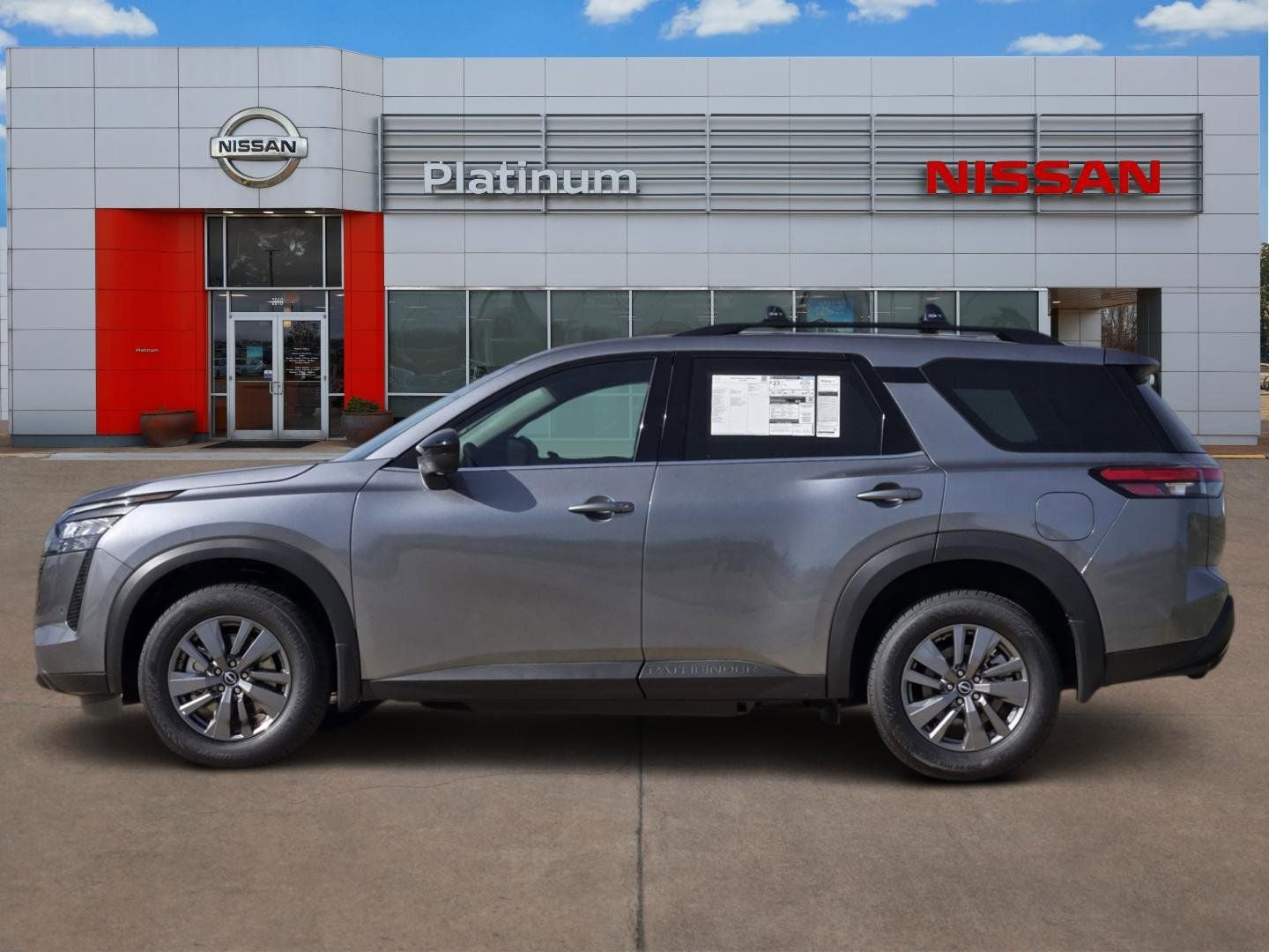 2026 Nissan Pathfinder SV