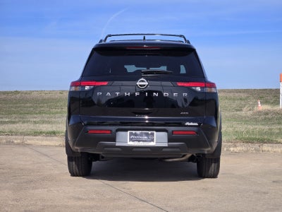 2026 Nissan Pathfinder SV