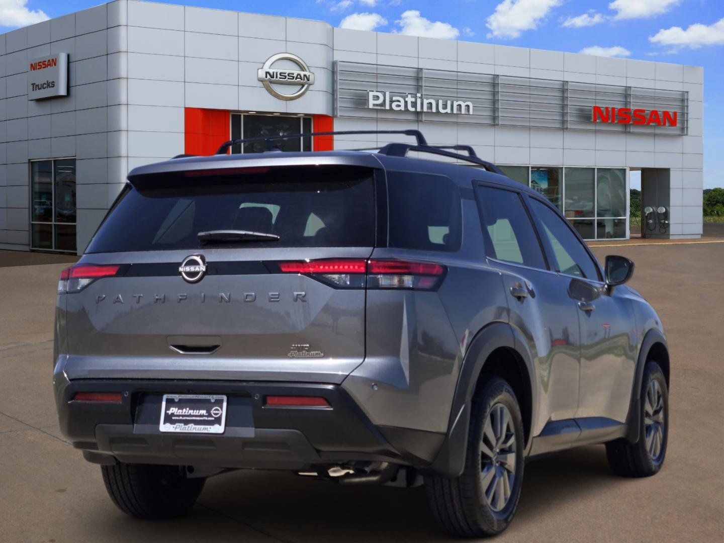 2026 Nissan Pathfinder SV