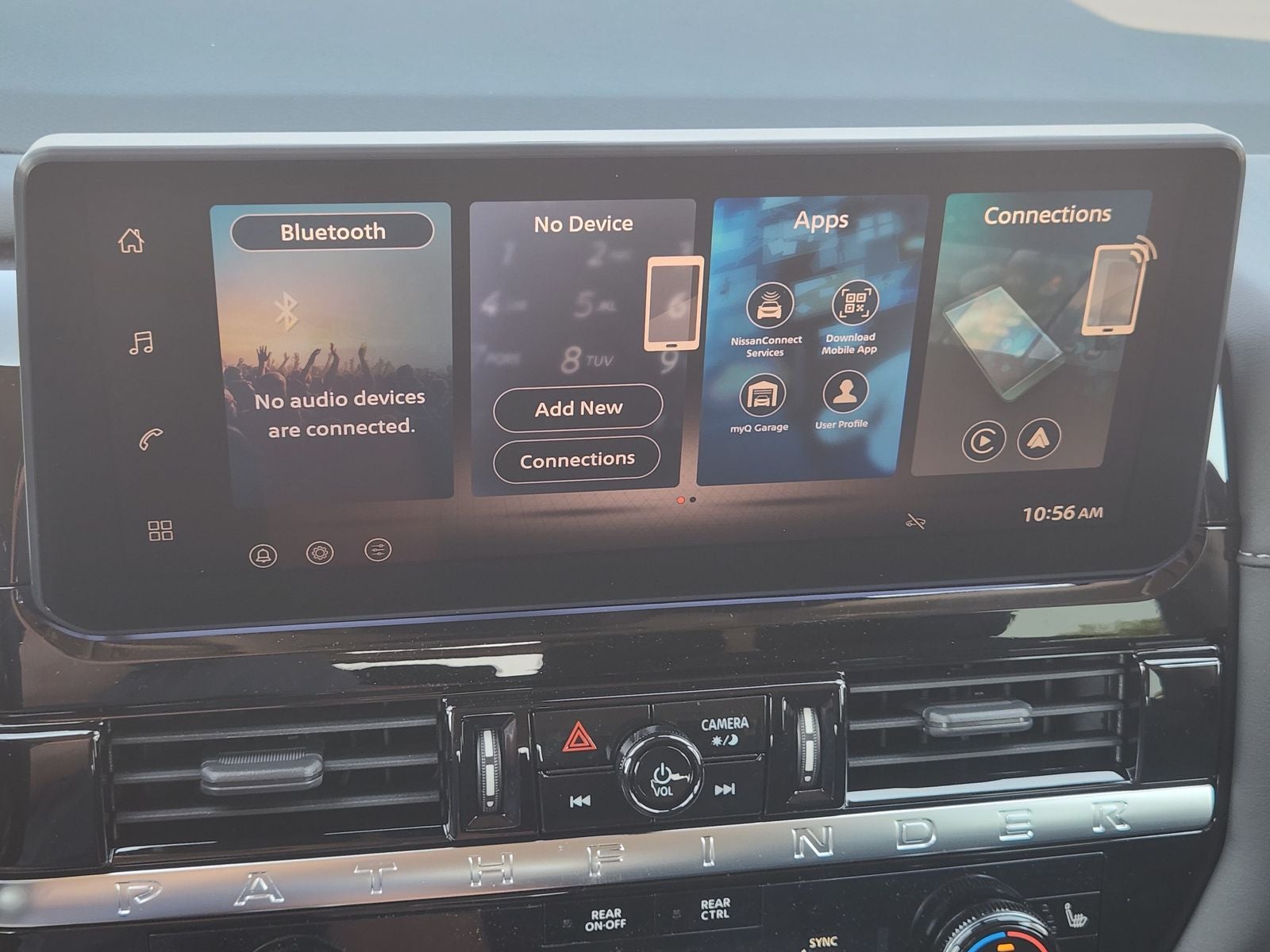 2026 Nissan Pathfinder SV