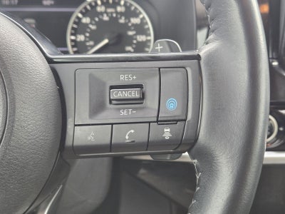 2022 Nissan Pathfinder SL