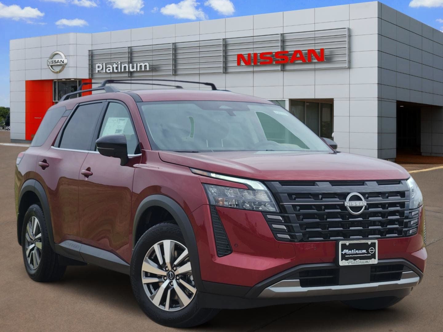 2026 Nissan Pathfinder SL