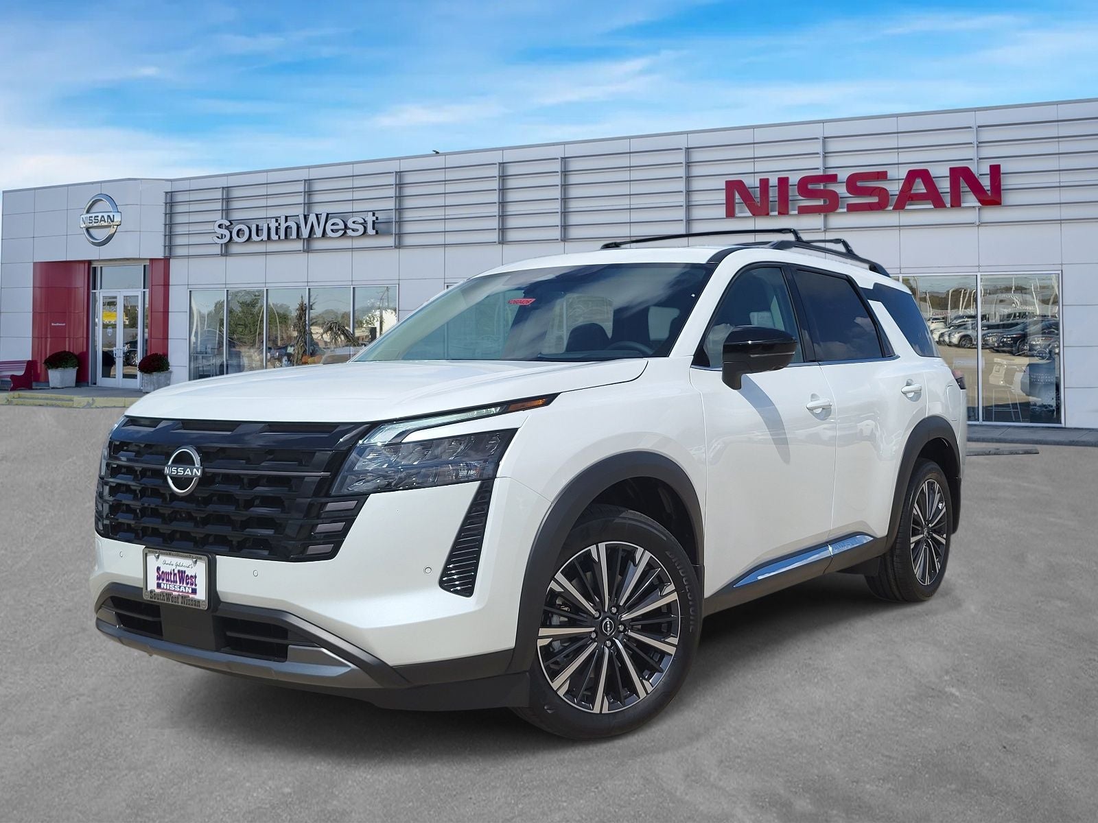 2026 Nissan Pathfinder Platinum