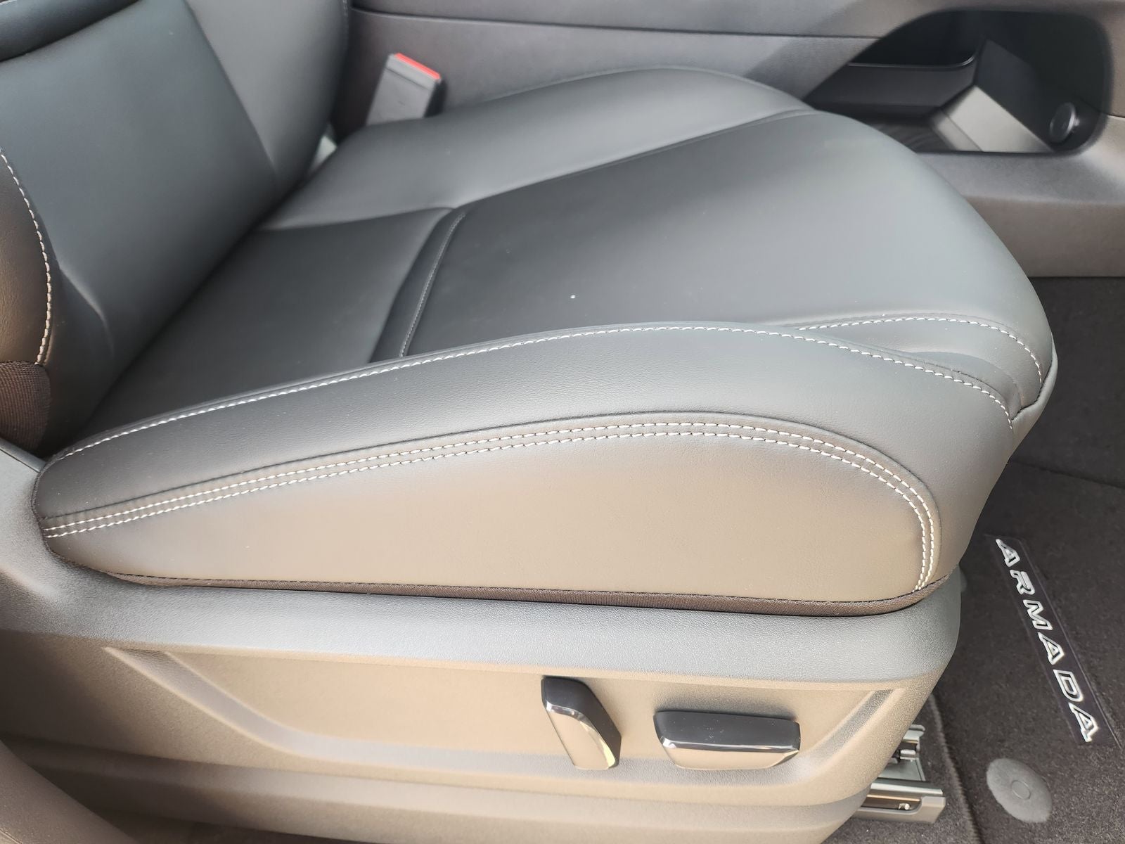 2026 Nissan Armada SV