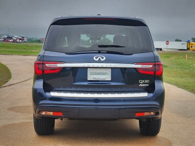2024 INFINITI QX80 LUXE