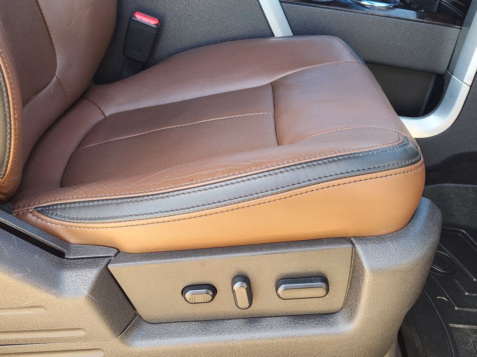 2014 Ford F-150 Platinum