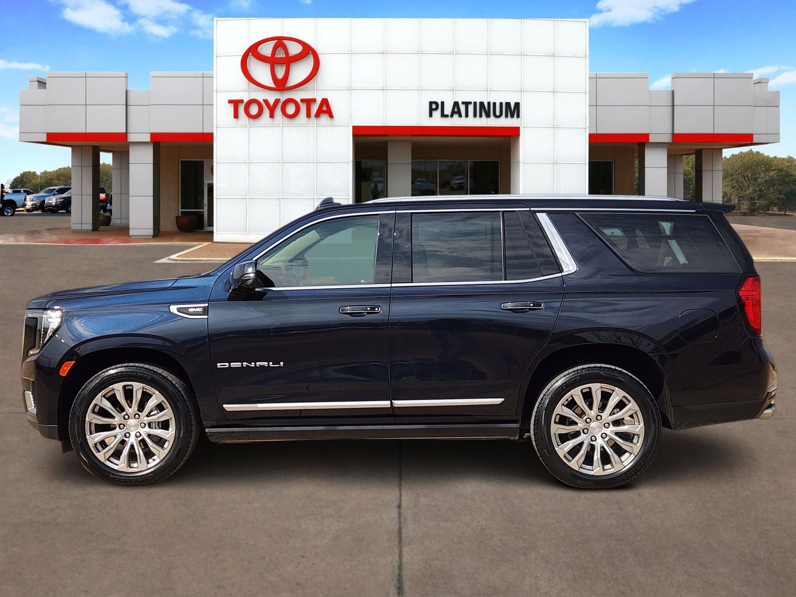 2022 GMC Yukon Denali