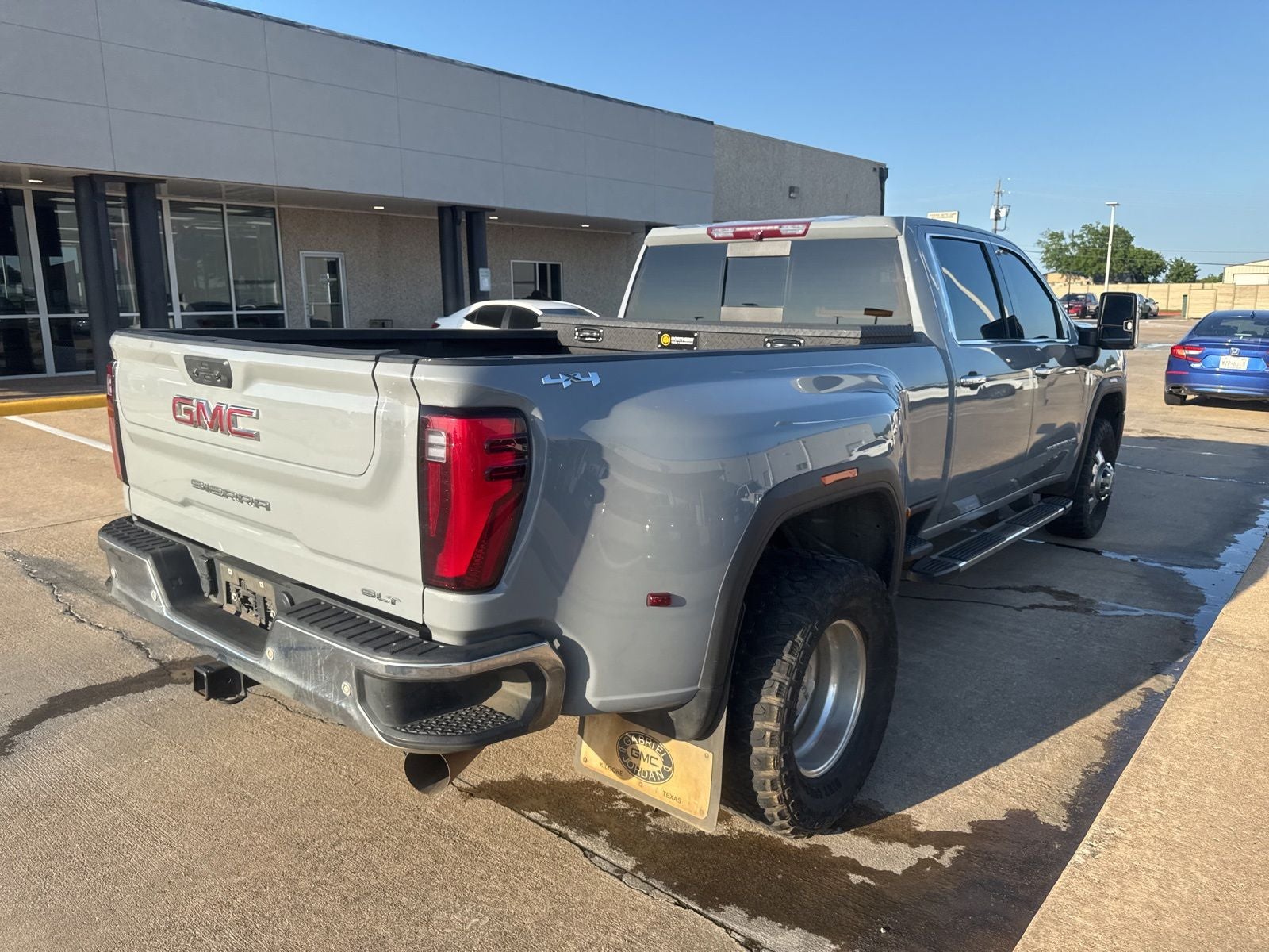 2024 GMC Sierra 3500HD SLT
