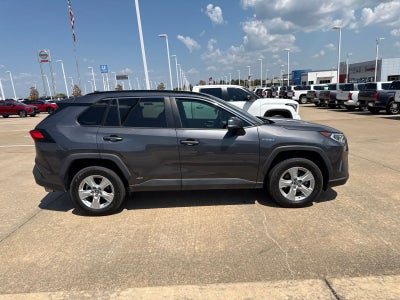 2020 Toyota RAV4 Hybrid XLE