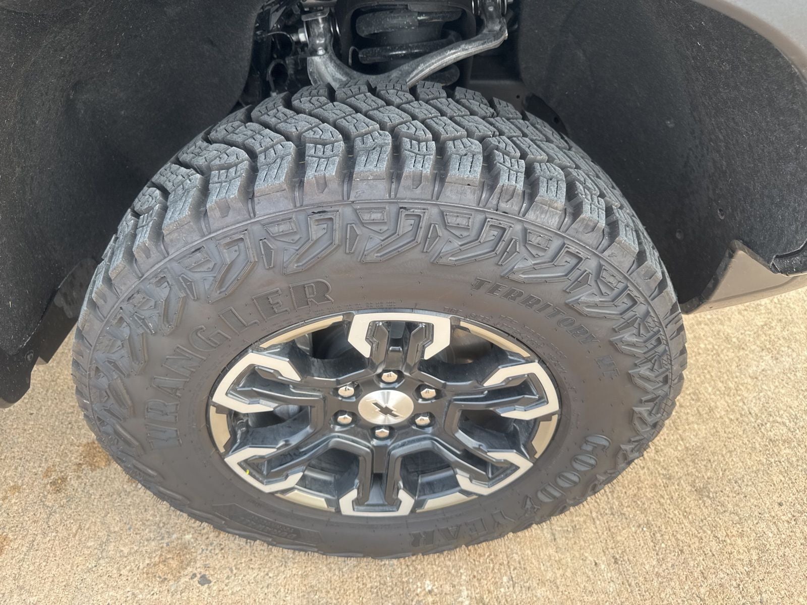 2025 Chevrolet Silverado 1500 ZR2