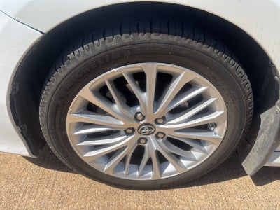 2018 Toyota Camry Hybrid XLE