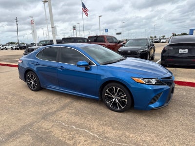2020 Toyota Camry SE