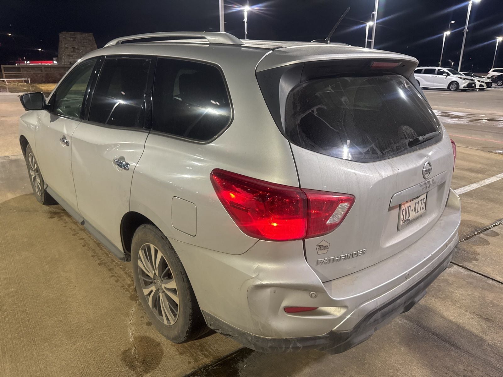 2018 Nissan Pathfinder SL