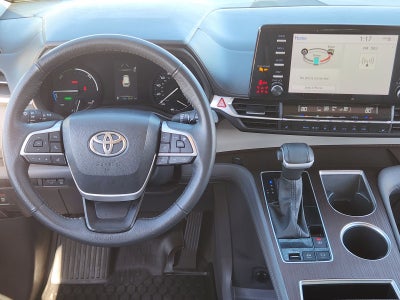 2023 Toyota Sienna XLE