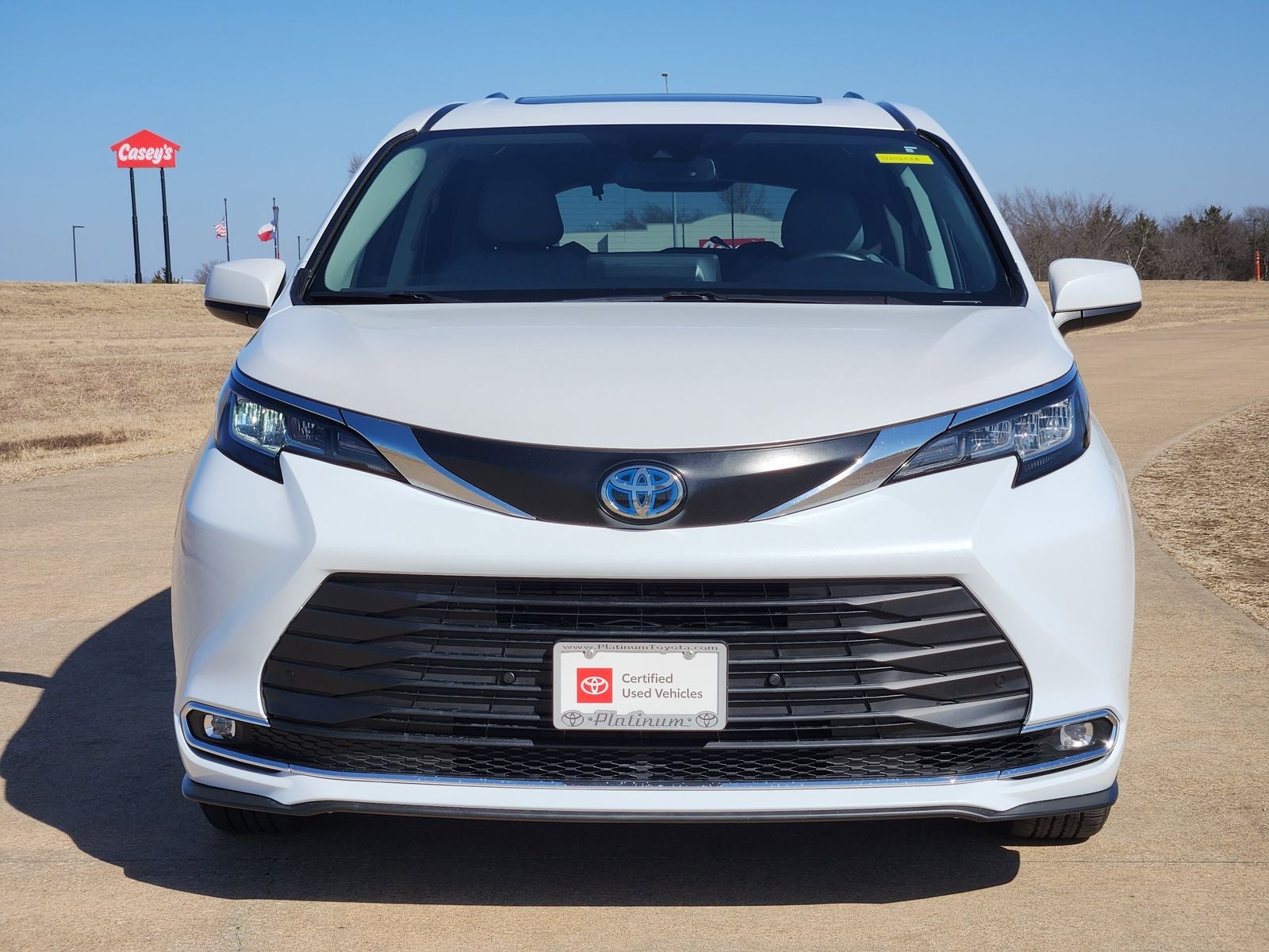 2023 Toyota Sienna XLE