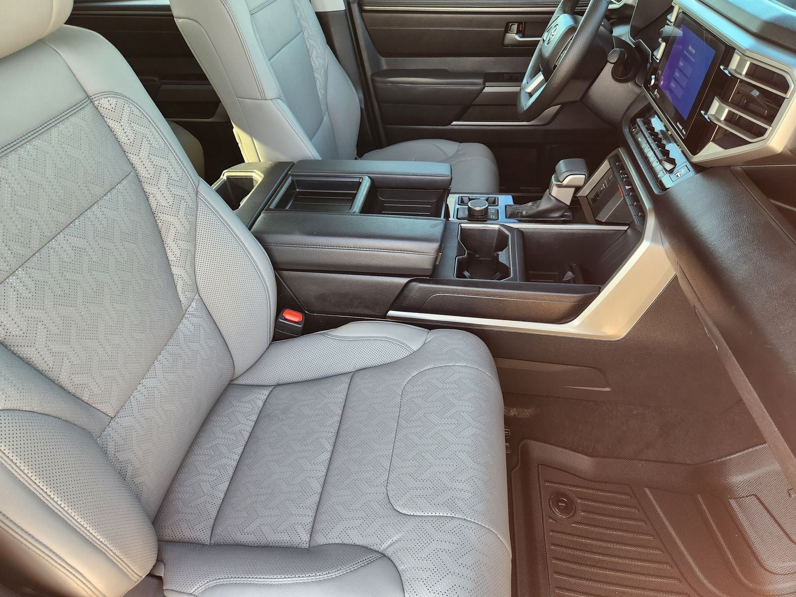 2024 Toyota Tundra 4WD SR5