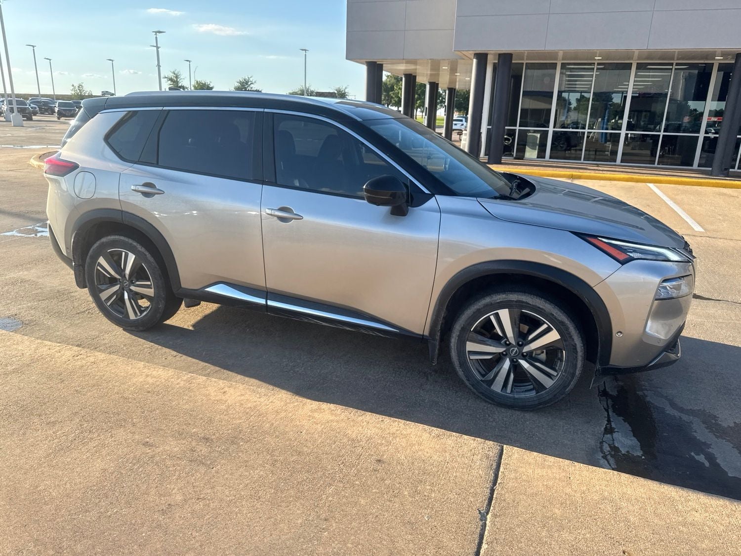 2022 Nissan Rogue SL