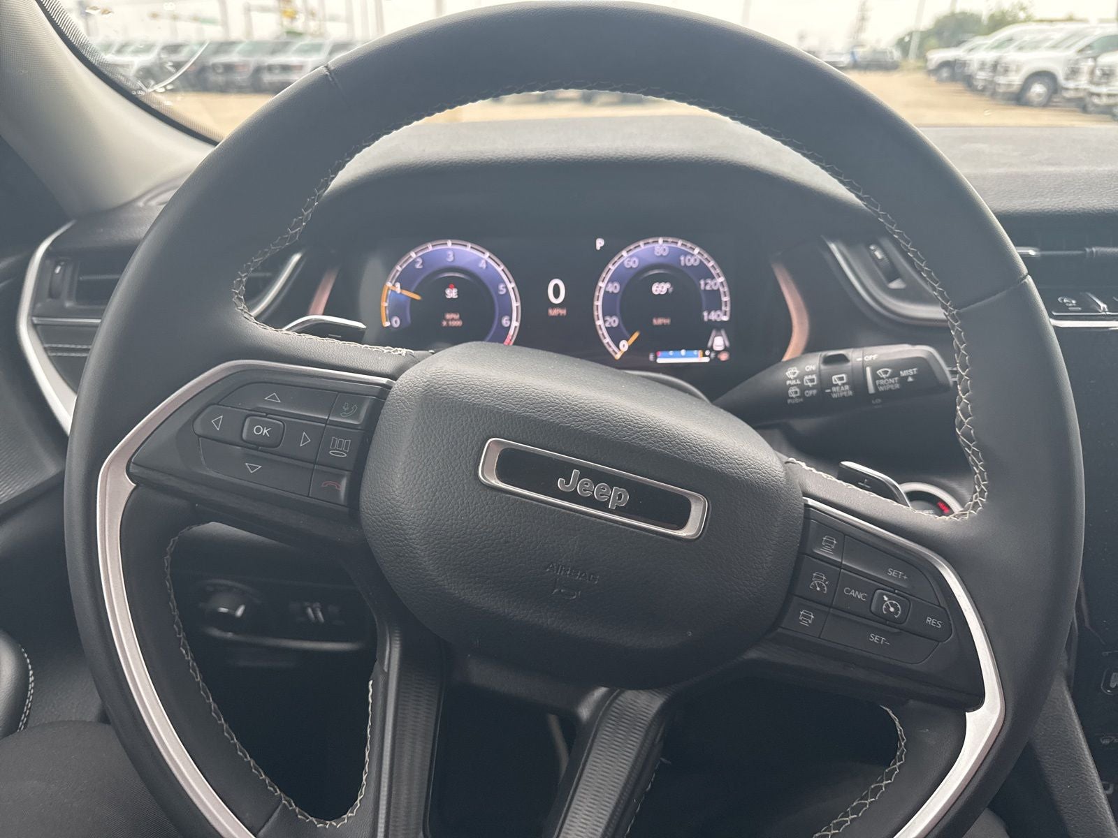 2023 Jeep Grand Cherokee L Laredo
