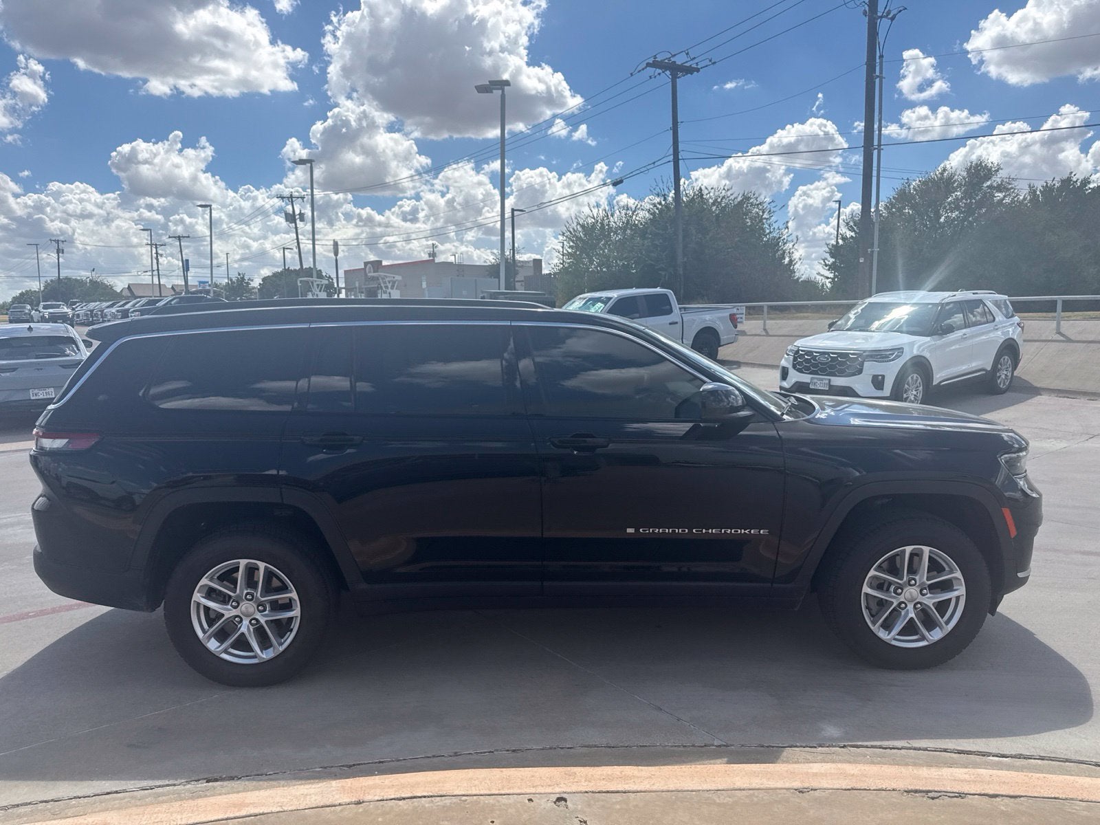 2025 Jeep Grand Cherokee L Laredo