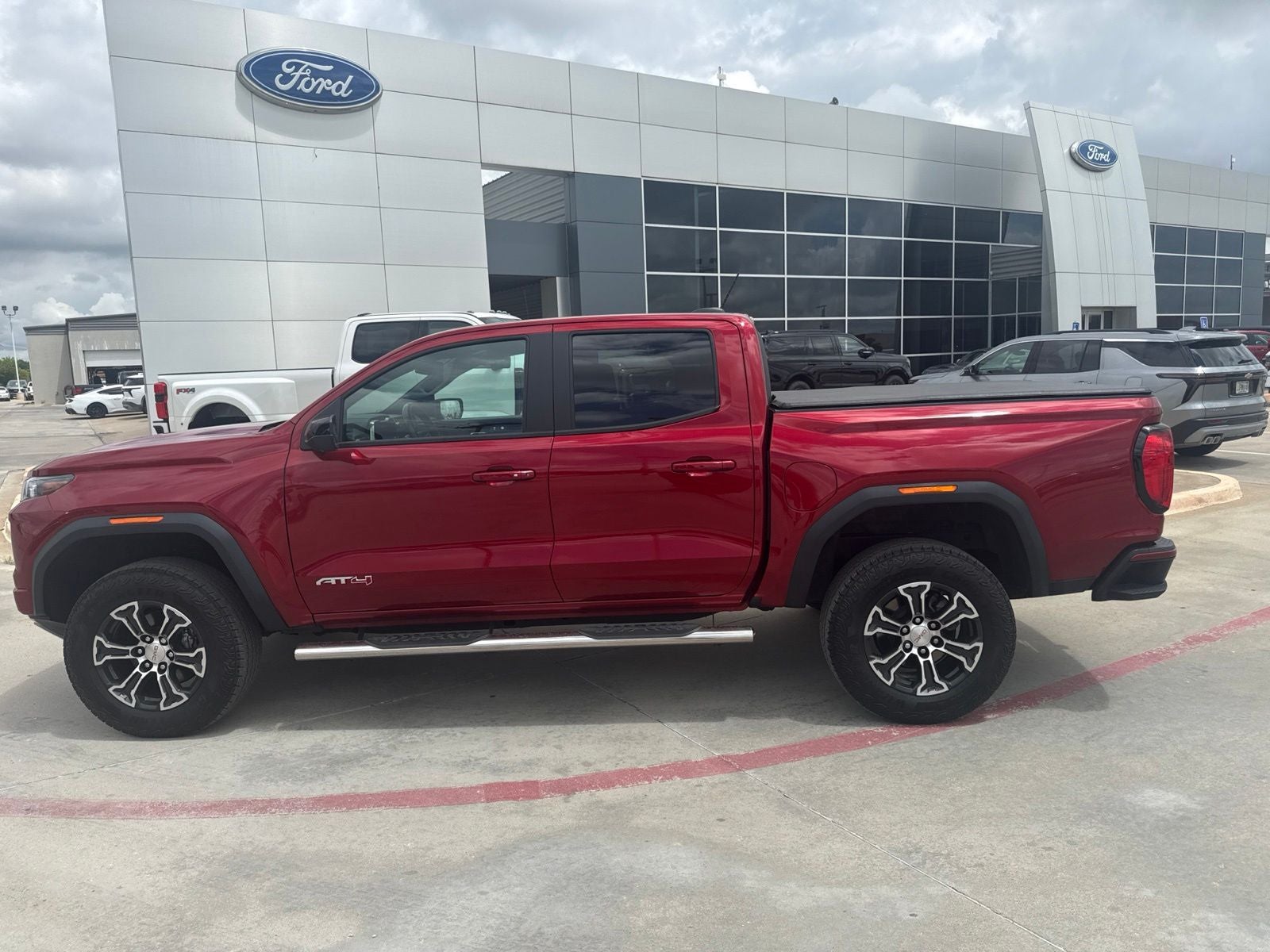 2023 GMC Canyon AT4