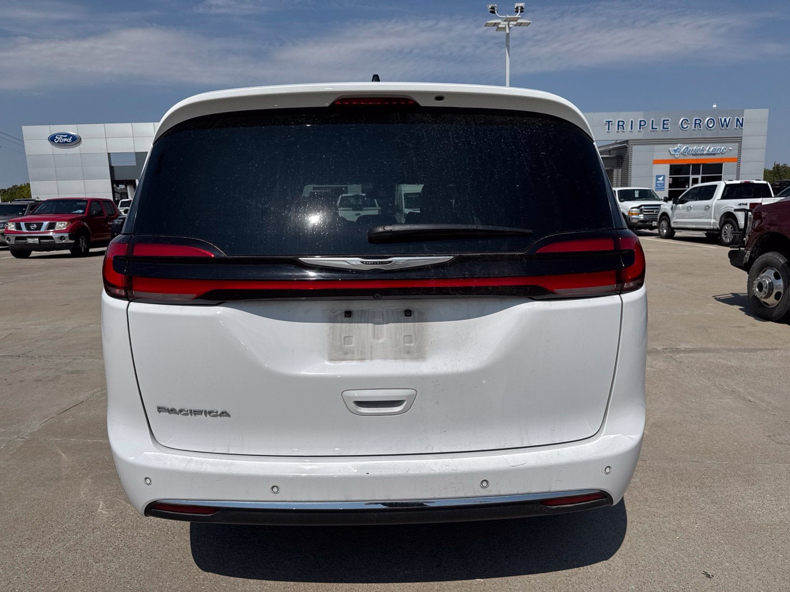 2025 Chrysler Pacifica Select