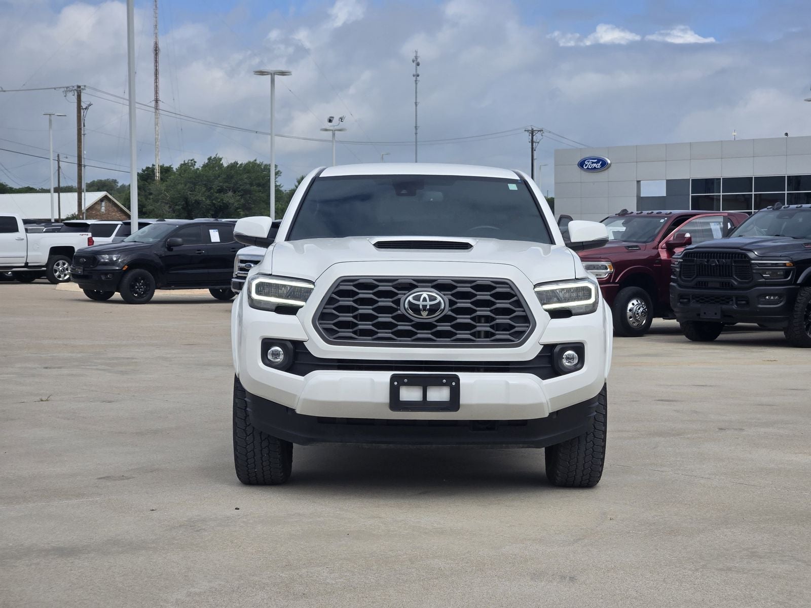 2023 Toyota Tacoma TRD Sport V6