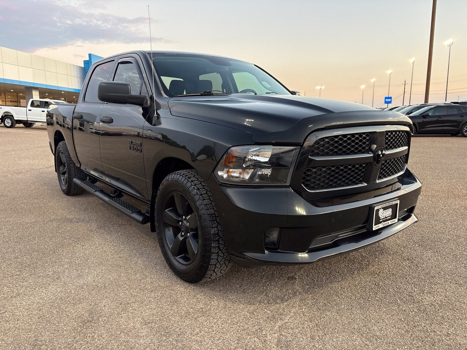 2017 RAM 1500 Express Crew Cab 4x2 5'7" Box