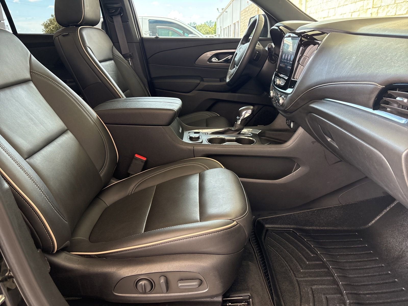 2022 Chevrolet Traverse Premier