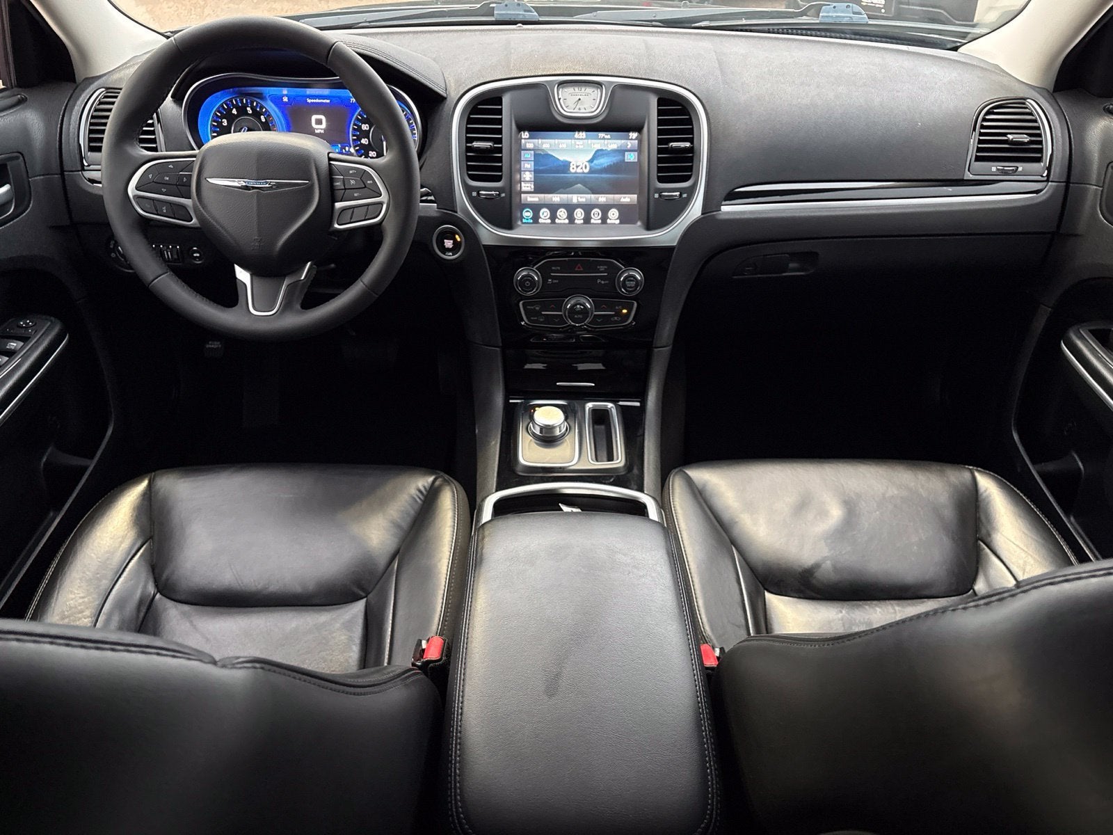 2023 Chrysler 300 Touring L