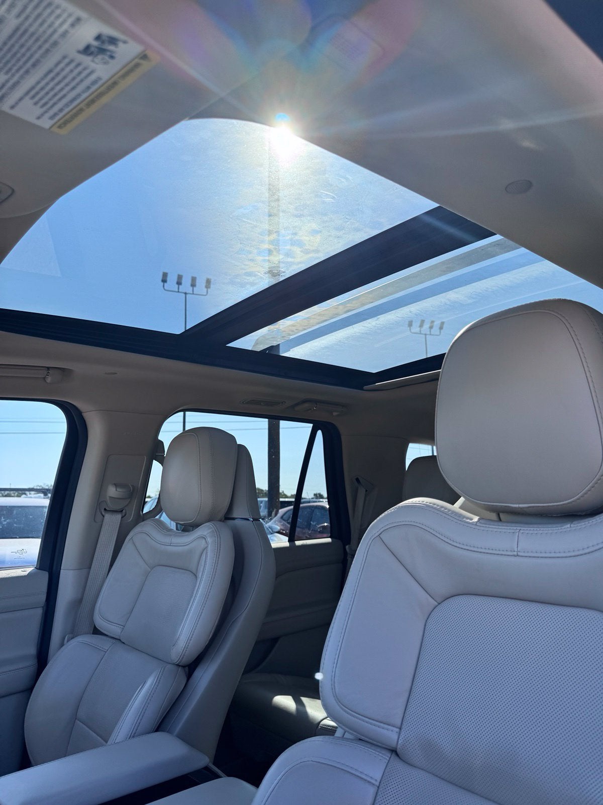 2021 Lincoln Navegador Reserve