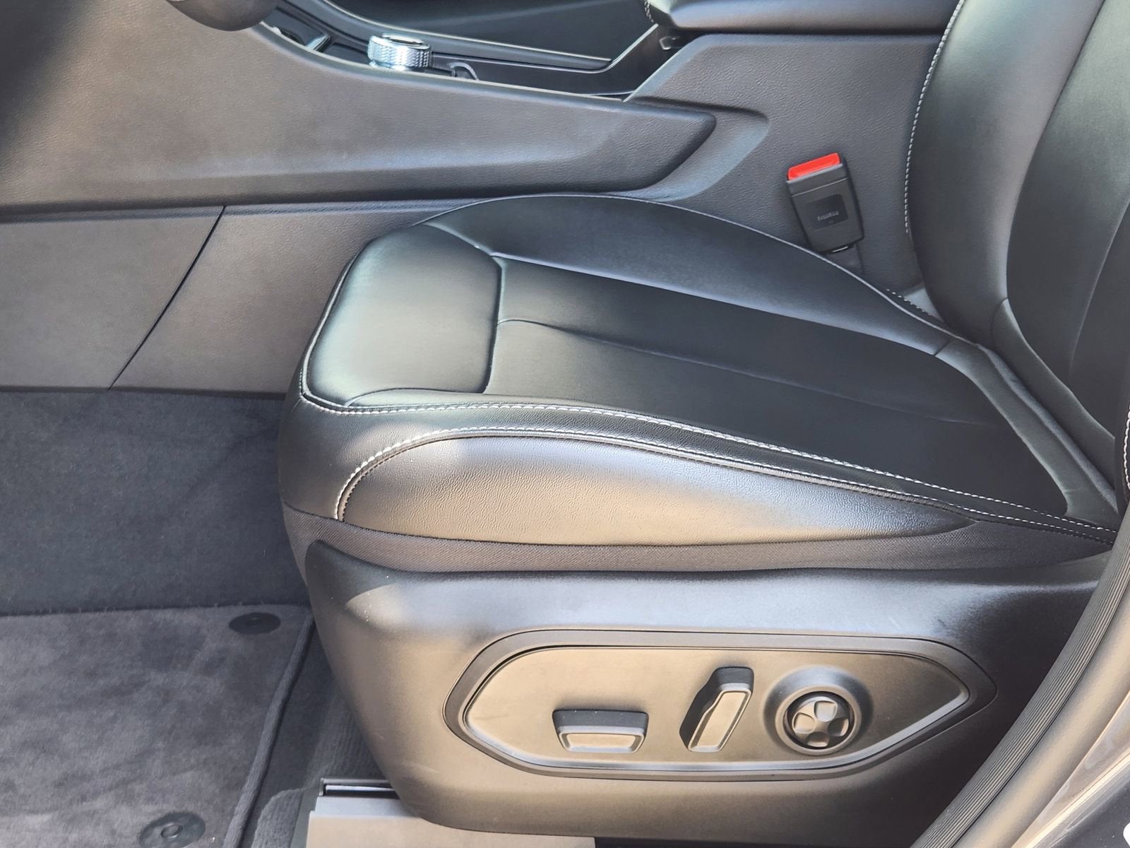 2025 Jeep Grand Cherokee Limited 4x2