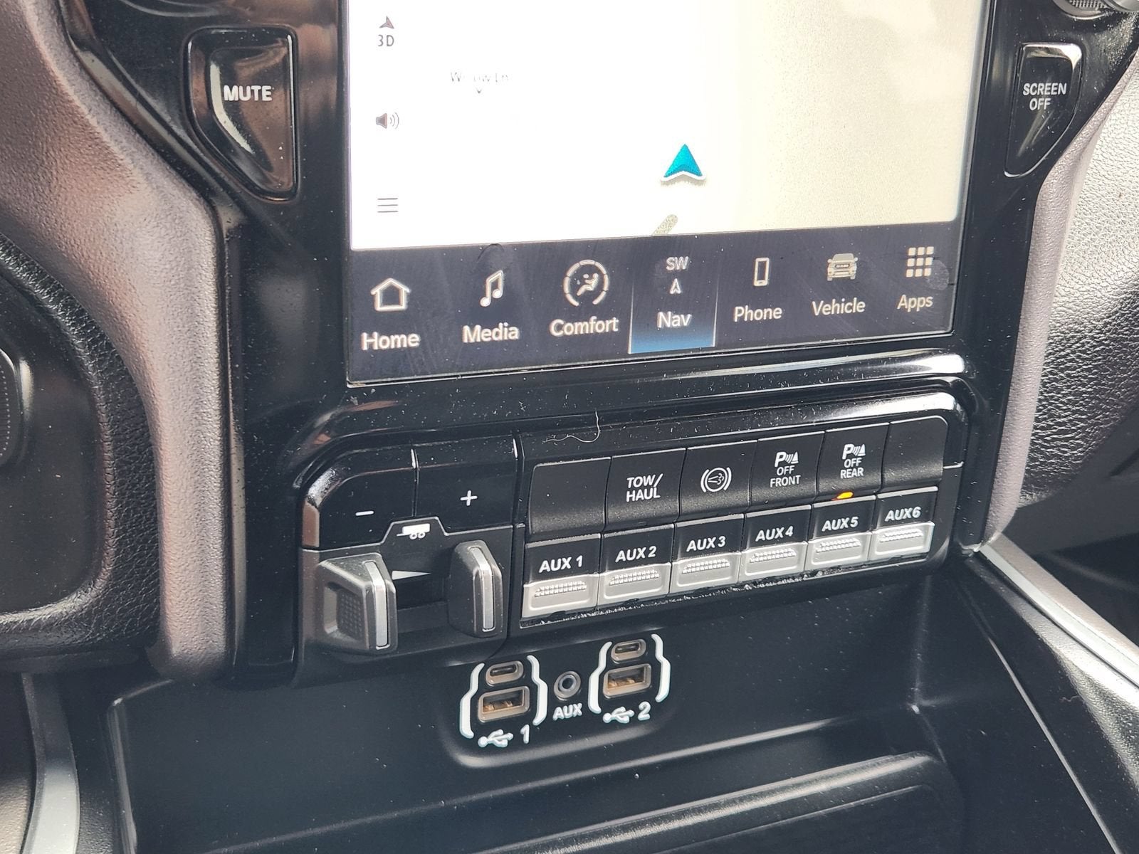 2022 RAM 3500 Laramie Crew Cab 4x4 8' Box