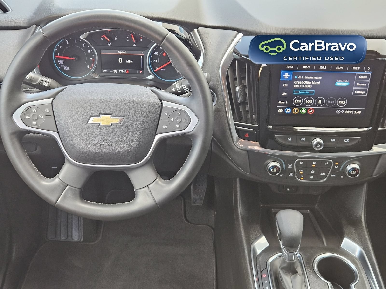 2023 Chevrolet Traverse LT Cloth