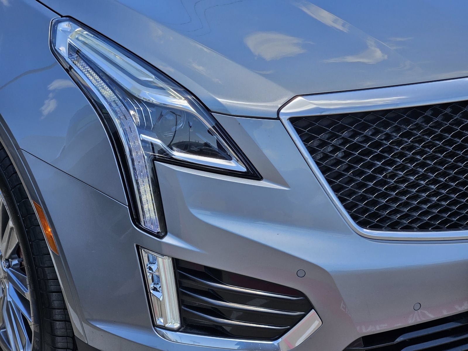 2025 Cadillac XT5 Sport