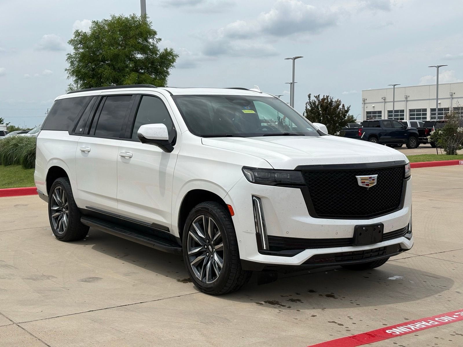 2023 Cadillac Escalade ESV Sport